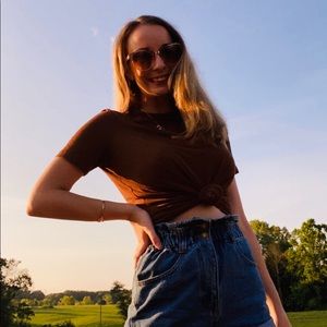 Meet your Posher, Abigail